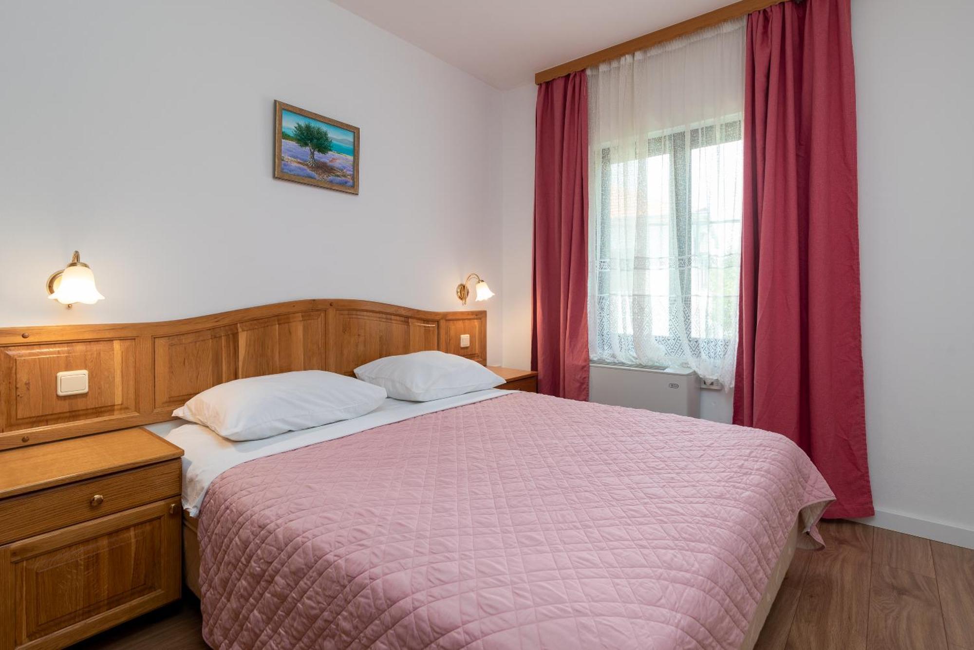 Maca Apartments & Suites Trogir Exterior foto