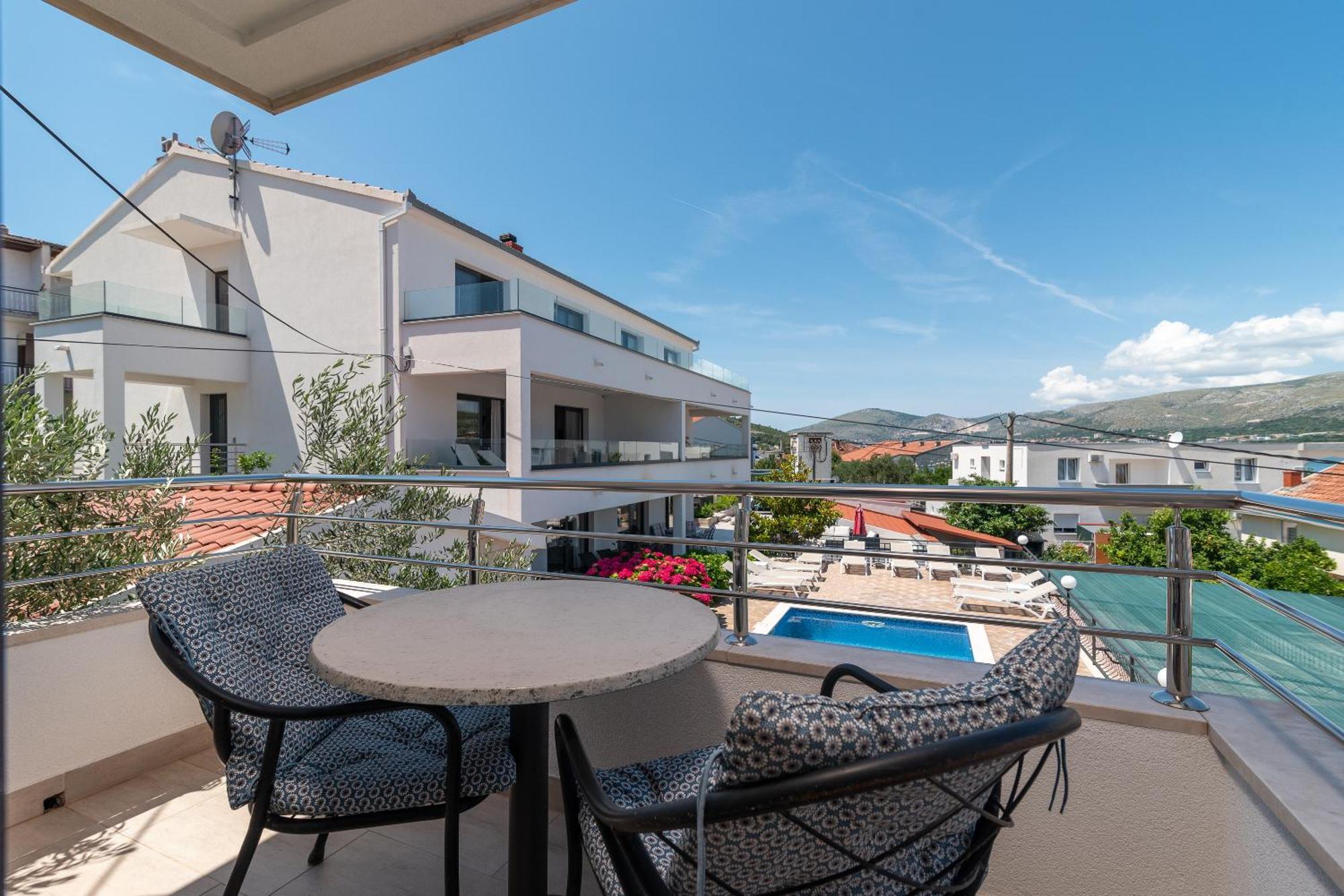 Maca Apartments & Suites Trogir Exterior foto