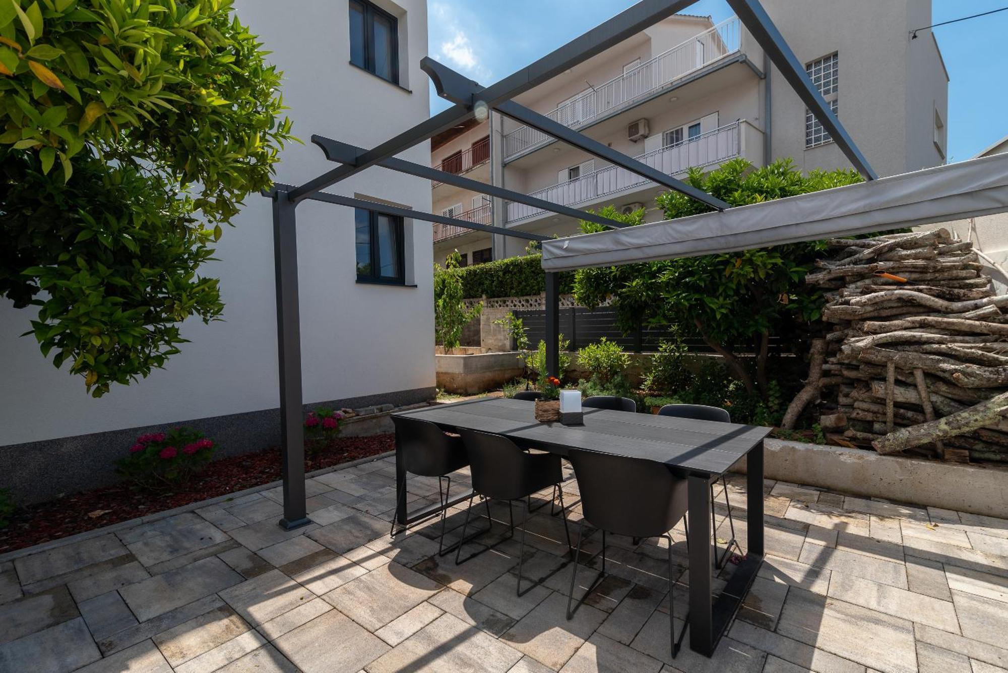 Maca Apartments & Suites Trogir Exterior foto